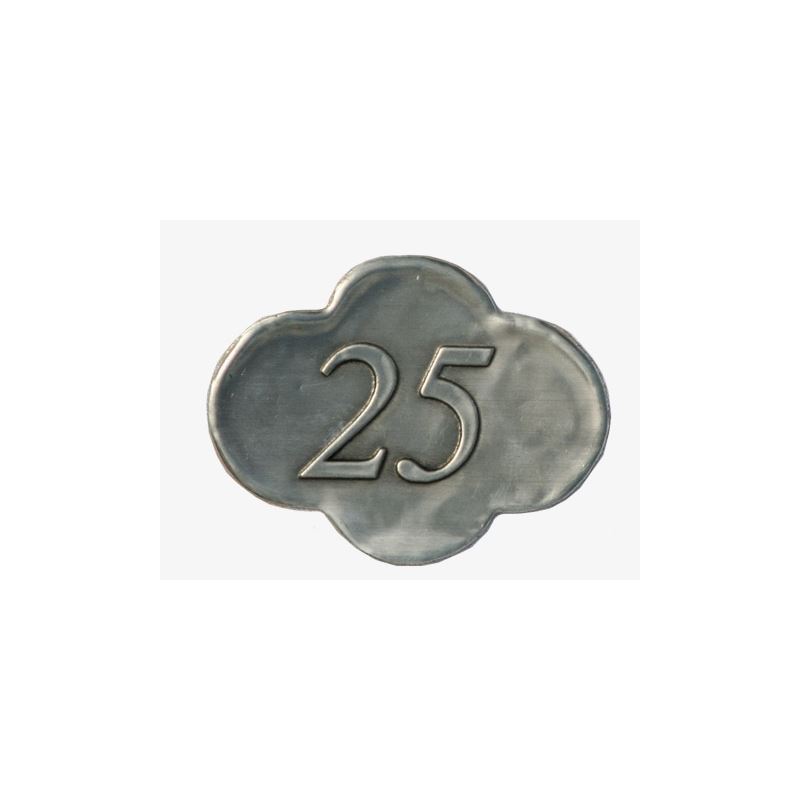 Cínová etiketa '25', kov, stříbrná